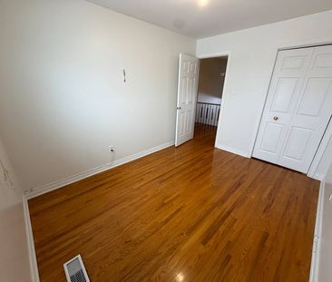 For Lease - 12 STOCCO Court, Vaughan, Ontario - Photo 3