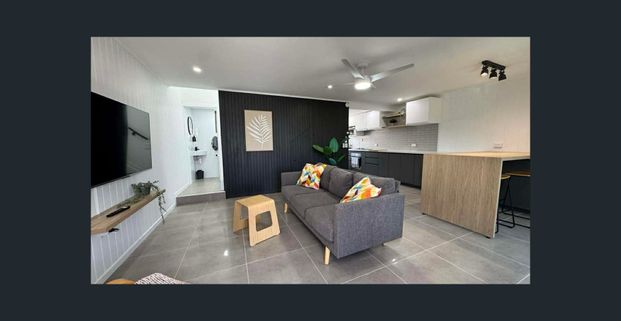2-Bedroom Townhouse – Walk to CBD & East Shores - Photo 1