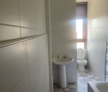 2 Bed Flat, Gallowgate, G31 - Photo 6