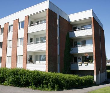 Södra Vägen 52 - Foto 1