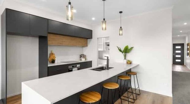 New Year, New Start - Photo 1