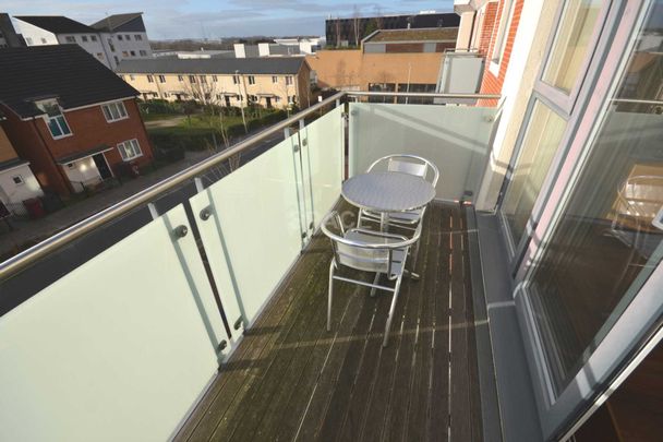 Heron House, Reading, Kennet Island, RG2 0GN - Photo 1