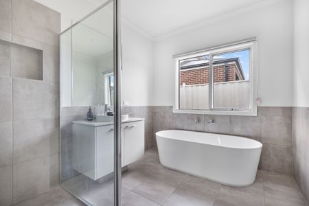 4-Bedroom Family Home in the Highly Sought-After Rosenthal Estate - Photo 2