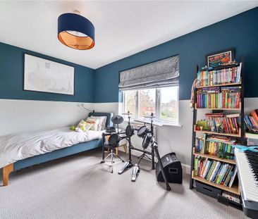 4 bedroom detached house to rent - Photo 3