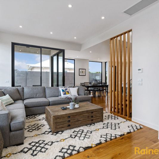 A Sophisticated Sanctuary of Style - Photo 1