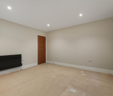 5 bedroom detached house to rent - Photo 6