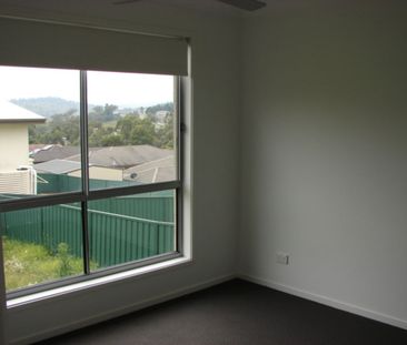 4 BEDROOM MODERN FAMILY HOME WITH ENSUITE DOUBLE GARAGE AND QUIETLY... - Photo 5