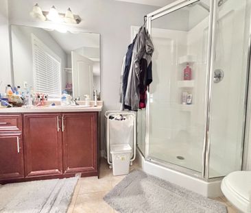 For Lease - 7 MARINA POINT Crescent, Hamilton, Ontario - Photo 1