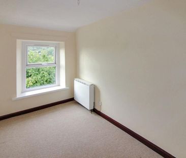 2 bedroom property to rent - Photo 1