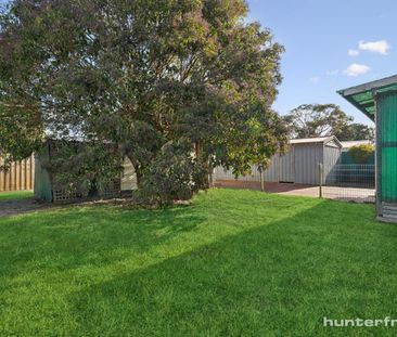 IDEAL LOCATION IN LAVERTON - Photo 2