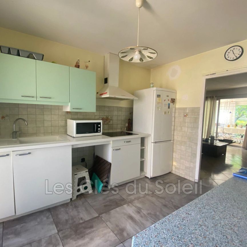 Location maison 3 chambres 76 m² Brignoles - Photo 1