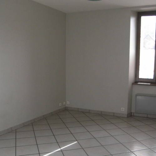 Location appartement t2 49 m² à Marcillac-Vallon (12330) - Photo 1