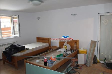 Casa de inchiriat zona Piata Noua Tulcea - Photo 4