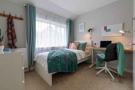 4 Bed Semi-Detached House, Stare Green, CV4 - Photo 4