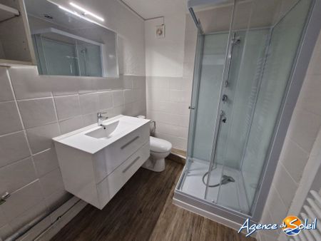 Location Appartement 2 pièces 33m² LEZIGNAN CORBIERES 11200 - Photo 5