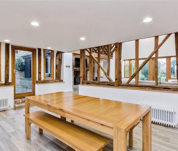 4 bedroom detached house to rent - Photo 3