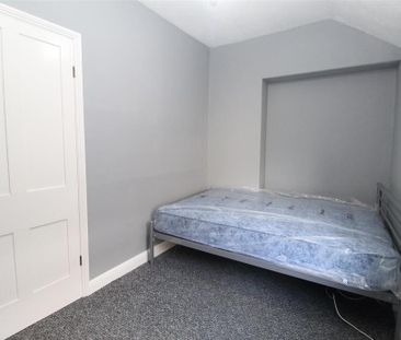 4 bedroom private hall to rent - Photo 5