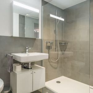 1.5 Zimmer, 30 m², 2. Stock - Foto 2