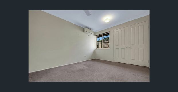 LOW MAINTENANCE LIVING IN NEW AUCKLAND - Photo 1