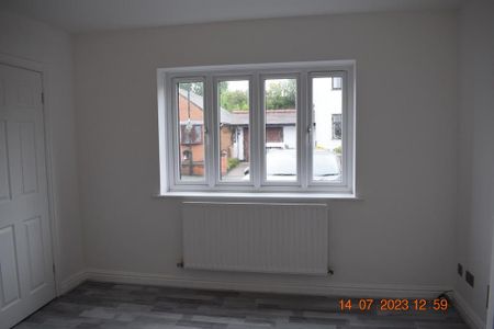 3 bedroom semi-detached house to rent - Photo 5