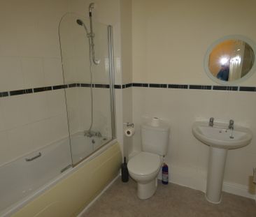 Dickson Road flat 8 - Photo 5