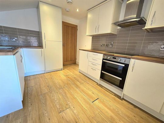 1 bedroom flat to rent - Photo 1