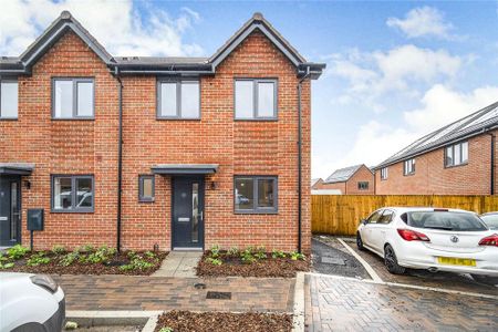 2 bedroom semi-detached house to rent - Photo 2