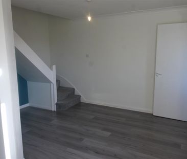 Cairnside, High Wycombe - Photo 4