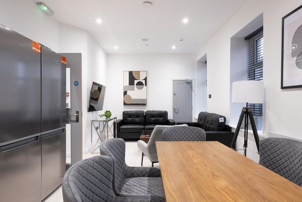 6 bedroom flat to rent - Photo 1