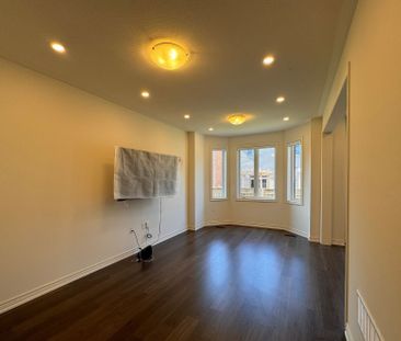 For Lease - 506 Threshing Mill Boulevard, Oakville, Ontario - Photo 1