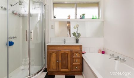 1 Mckay Court, Dandenong North VIC 3175 - House For Rent | Domain - Photo 4