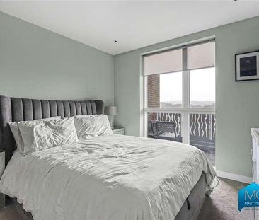 High Street, Hornsey, London, N8 - Photo 4