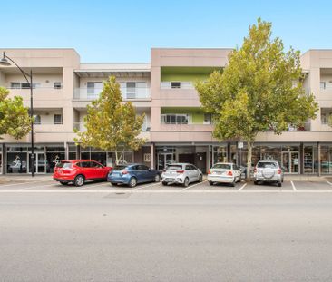 Spacious Apartment in Mawson Central - Photo 6