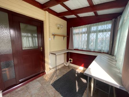 Semi Detached for rent - Photo 3