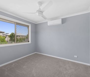 Spacious & Stylish Living in Seagreen Estate - Photo 4