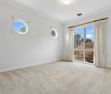 73 Sir Garnet Road, Surrey Hills - Photo 2