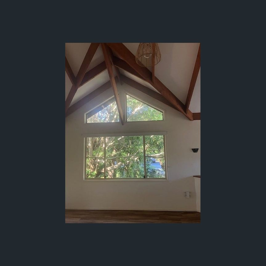 Freestanding Home - Photo 1