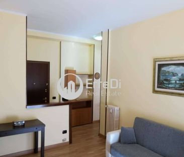 Bilocale viale UGO FOSCOLO, Regina Pacis - Borsa, Monza - Photo 2