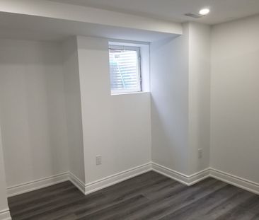 For Lease - 3207 Pebblewood Road Unit# Lower, Mississauga, Ontario - Photo 2