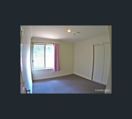 12 parklane close, Calamvale, Qld 4116 - Photo 3