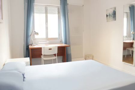 Calle Francisco Carrión Mejías, Sevilla, Andalusia 41003 - Foto 4