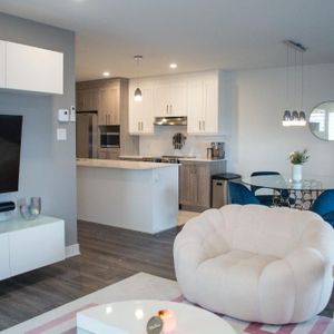 Logement 5 ½ à louer avec 2 salles de bain complètes | Domaine les Arpents Verts 🌳 - Photo 2