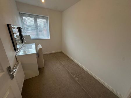 Lovett Crescent - Photo 2