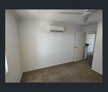 2 BEDROOM 2 ENSUITES - MANGO HILL COMPLEX - Available 11th March - Photo 2