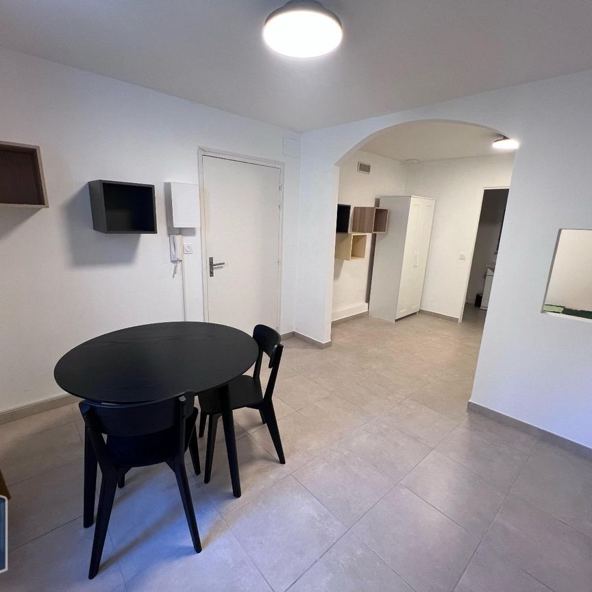 Location Appartement 1 pièce 26m² SETE 34200 - Photo 1