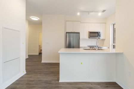 For Lease - 15 Watergarden Drive Unit# 214, Mississauga, Ontario - Photo 5