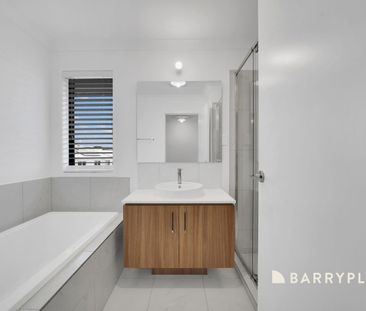 Brand New Deluxe Home - Photo 5