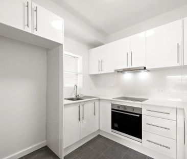 Quality apartment living in popular locale - Photo 6