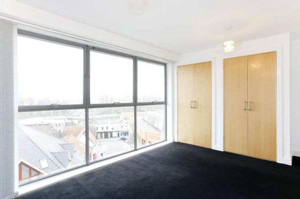 1 bedroom penthouse to rent - Photo 1
