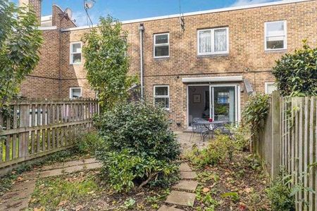 St. Agnes Close, Hackney, E9 - Photo 2